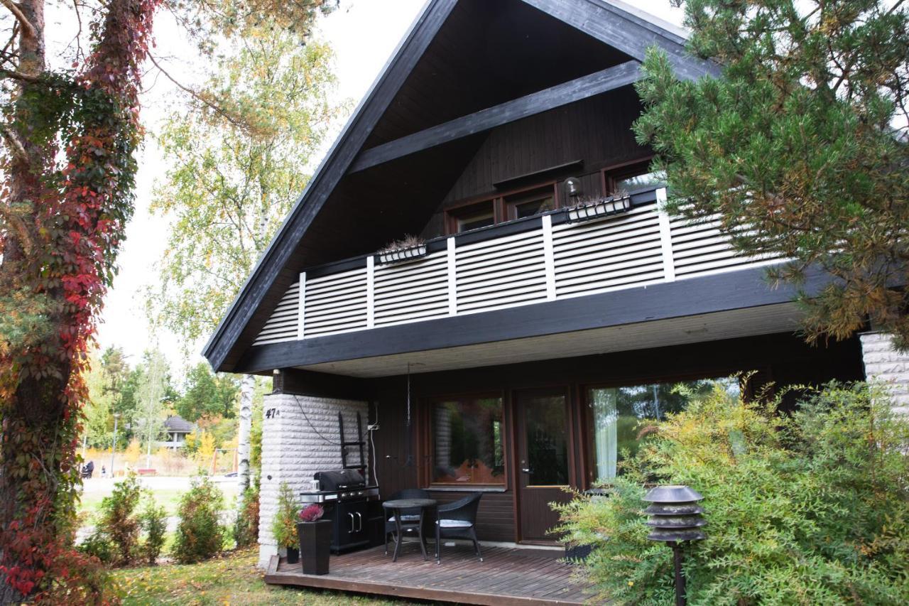 Villa Jupperi Espoossa Buitenkant foto